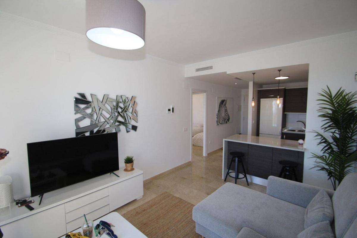 Small Oasis Nelson Mandela Apartment With Sea View, Two Bedrooms, Parking, Terrace And Pool Manilva Eksteriør bilde