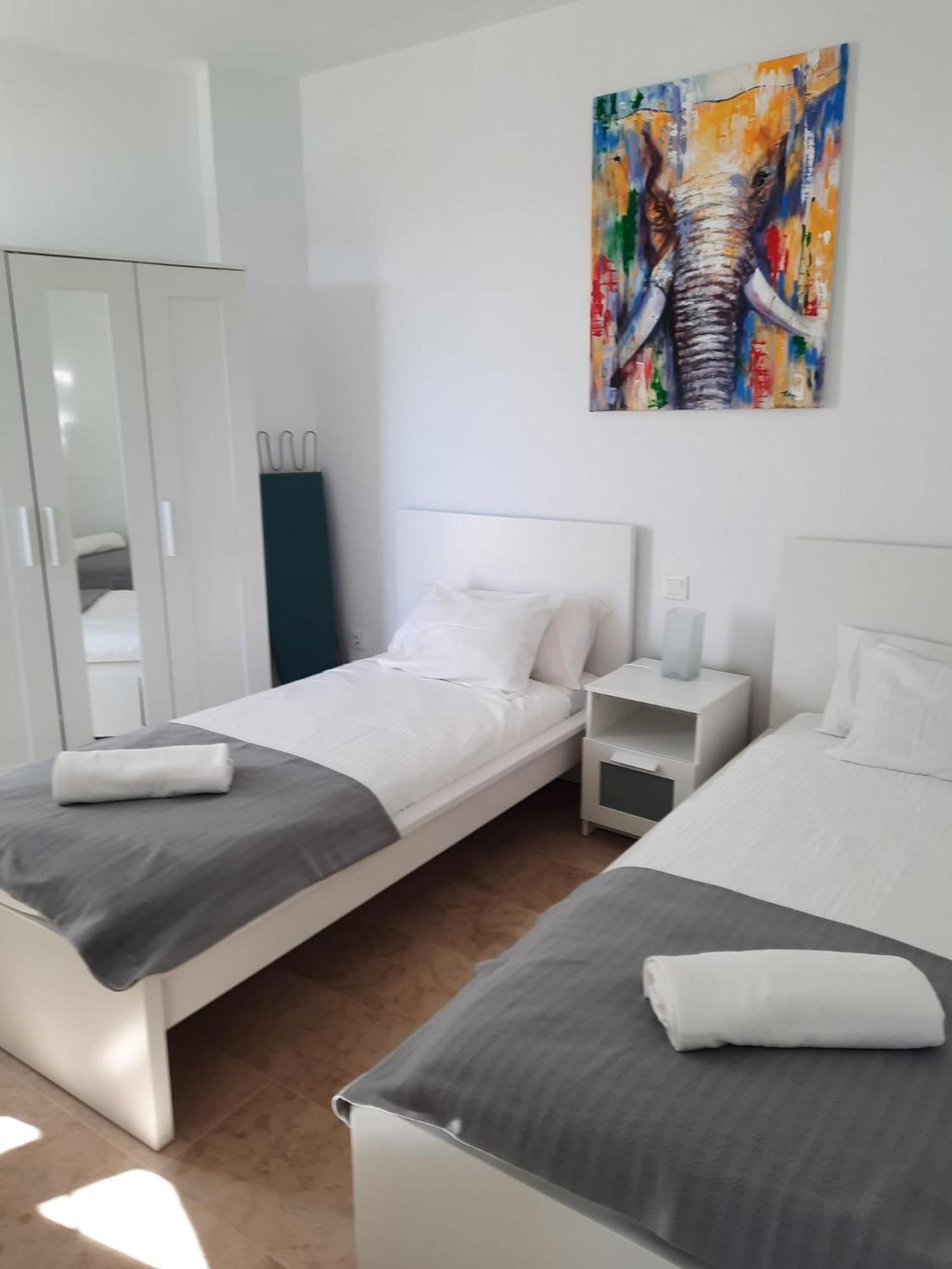Small Oasis Nelson Mandela Apartment With Sea View, Two Bedrooms, Parking, Terrace And Pool Manilva Eksteriør bilde